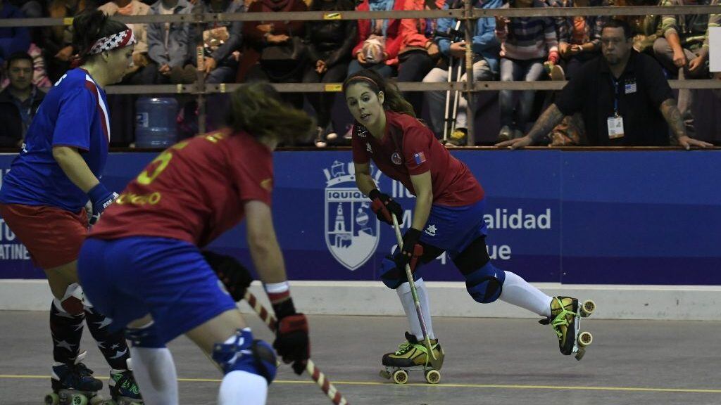 24 de Septiembre de 2016/ IQUIQUEPartido entre las selecciones de Chile y Estados Unidos, válido por la decimotercera versión del Mundial de Hockey Patín Iquique 2016 que organiza la Federación Internacional de Deportes sobre Patines 
FOTO: CRISTIAN VIVERO BOORNES / AGENCIAUNO