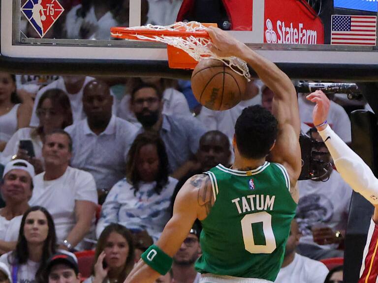 Playoffs NBA: los Celtics vencieron a los Heat y empataron la serie