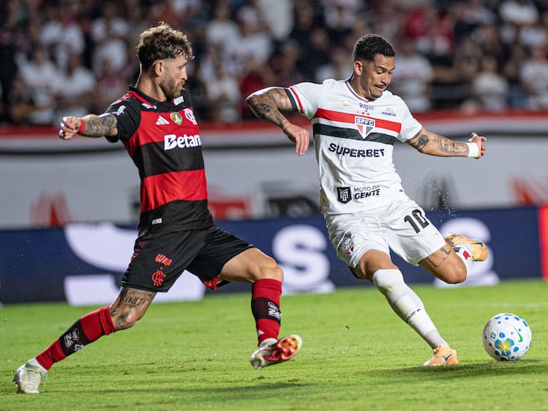 Campeón de Premier League es ofrecido a uno de los grandes del fútbol brasileño