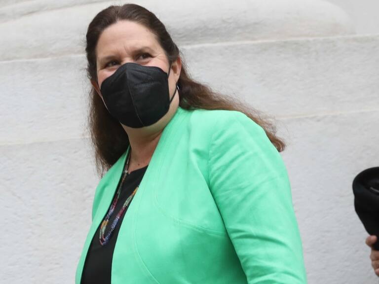 Por hackeo de correos: Ministra Maya Fernández se reunirá esta tarde con presidente de la comisión de Defensa de la Cámara