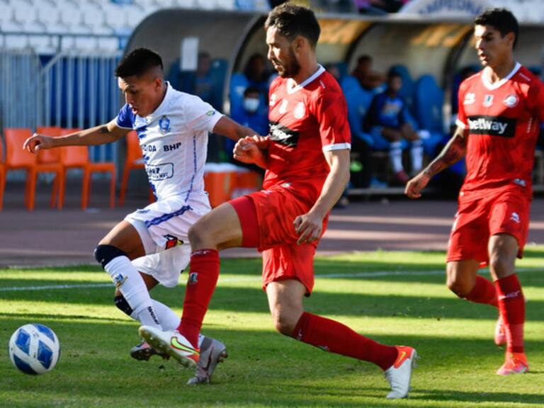 Deportes Antofagasta y Unión La Calera firmaron un pálido empate en el norte