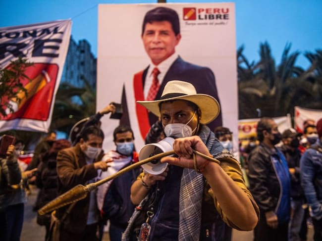 Seguidores de Pedro Castillo marchan en su apoyo en Lima