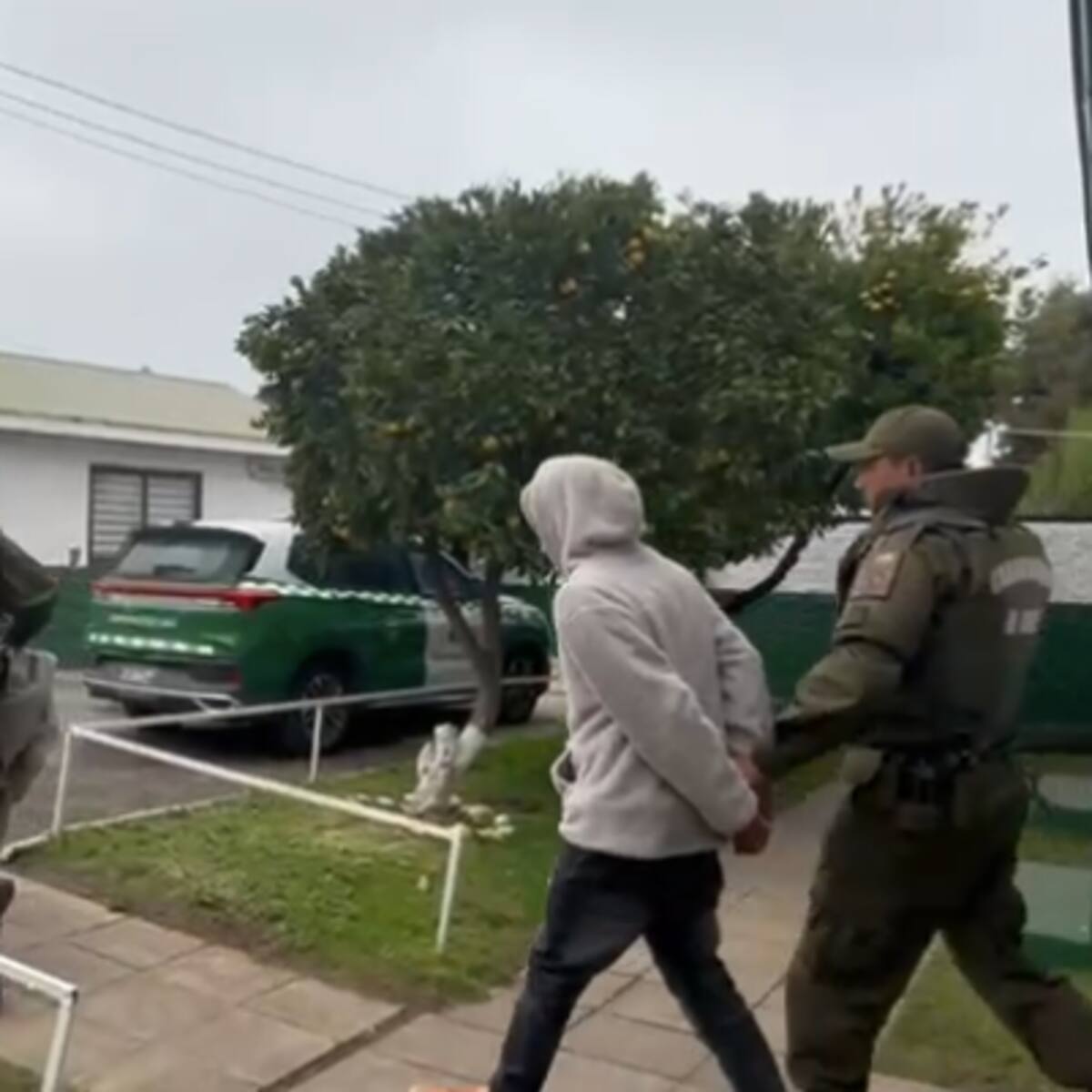 Detienen a dos sujetos en Curicó: uno tenía alerta roja de Interpol por terrorismo y secuestro