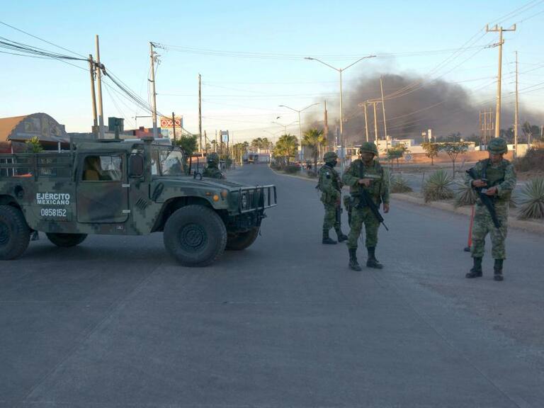 Militares resguardan la capital del estado de Sinaloa en México