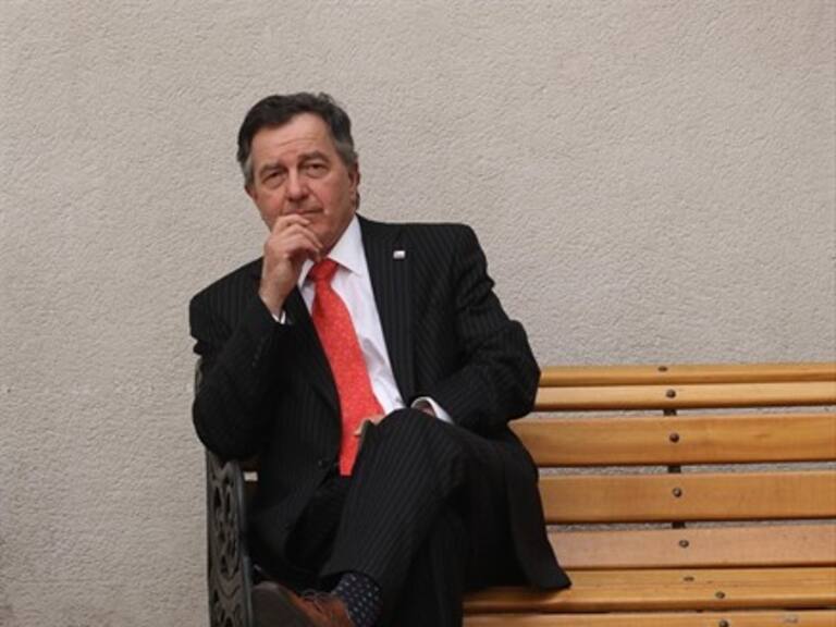 Ampuero defendió a Bolsonaro: «Le hicieron un desaire en nombre de Chile los que no participaron»