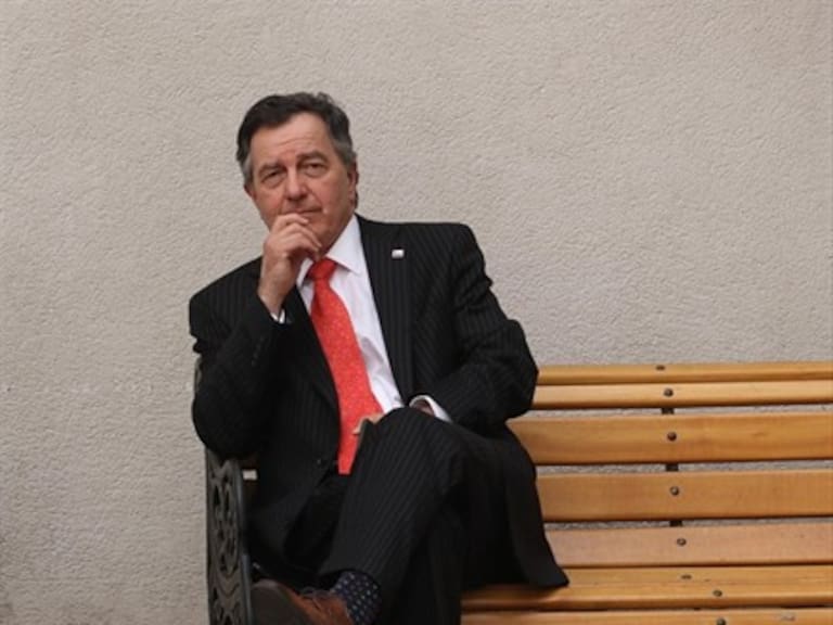 Ampuero defendió a Bolsonaro: «Le hicieron un desaire en nombre de Chile los que no participaron»