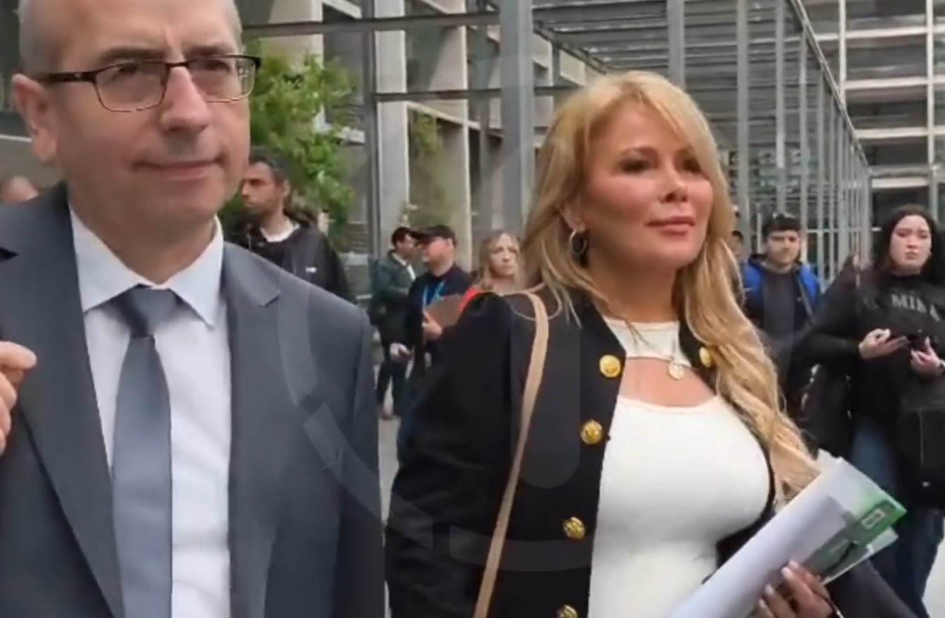 “¿Cuánto te pagó Vodanovic?“: el tenso cruce que vivió Cathy Barriga tras salir del Centro de Justicia
