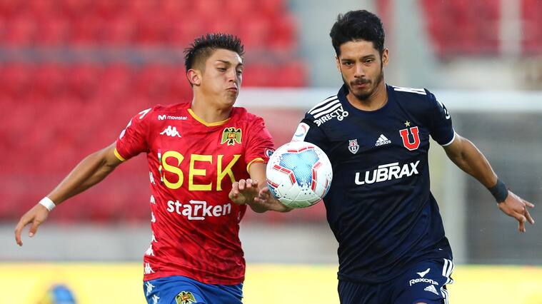 06 DE FEBRERO DE 2021/SANTIAGOJimmy Martinez (d), durante el partido valido por trigsima segunda fecha del Campeonato Nacional AFP PlanVital 2020, entre Universidad de Chile y Unin Espaola, disputado en el Estadio Nacional.
FOTO: SEBASTIçN ORIA/AGENCIAUNO