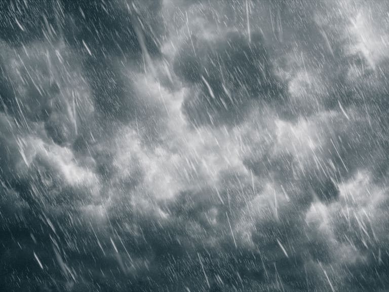Pronostican nuevo e inusual episodio de lluvia: en un día podría caer lo equivalente a 5 años en estas zonas de Chile