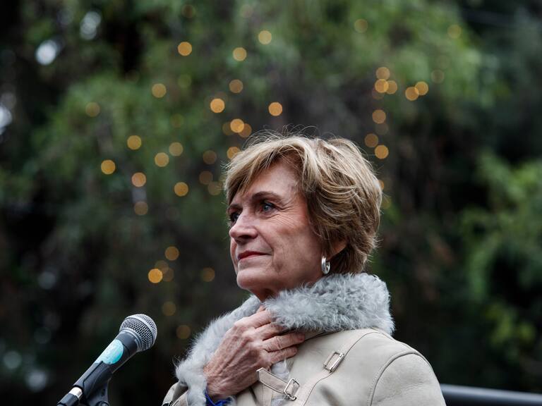 Evelyn Matthei sigue siendo la política mejor evaluada para las presidenciales con un 65%