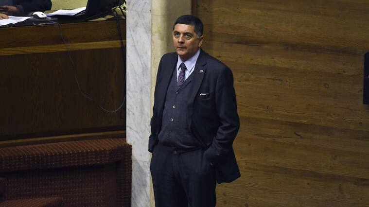 12 de Junio de 2019 / VALPARAISO El subsecretario Claudio Alvarado, durante el Proyecto de ley, iniciado en mensaje, que crea un Sistema de Tratamiento Automatizado
de Infracciones del Tránsito y modifica las leyes N° 18.287 y N° 18.290.
FOTO :PABLO OVALLE ISASMENDI/ AGENCIAUNO