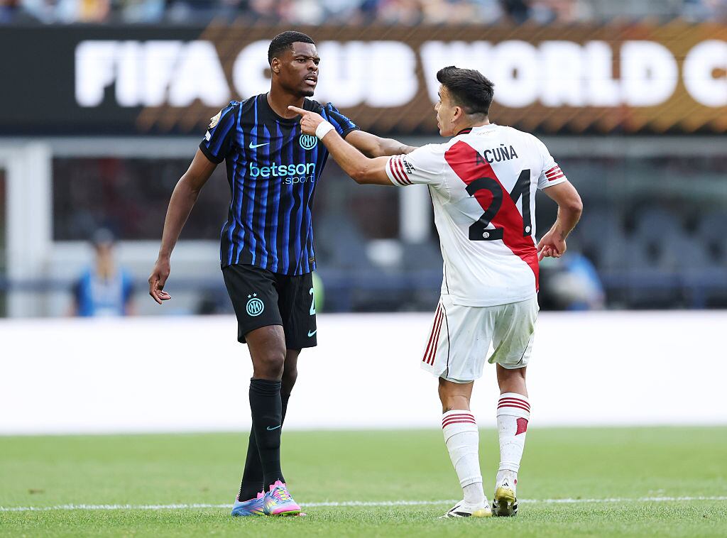 Viralizan polémico gesto de Marcos Acuña contra Denzel Dumfries en el River-Inter