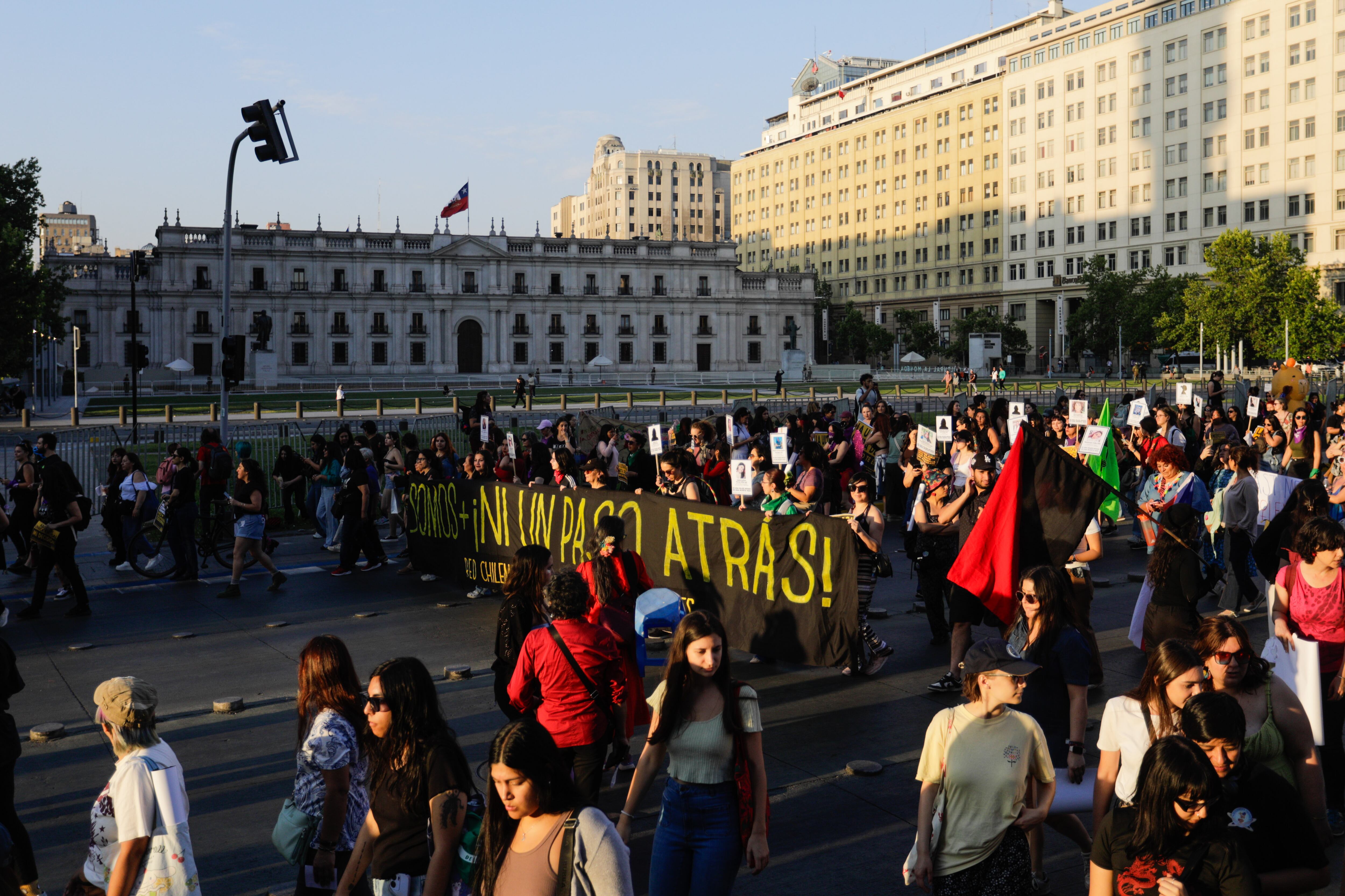 Agencia UNO | Marcha por el Día Internacional contra la Violencia hacia las Mujeres