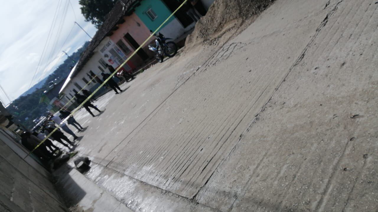 La policía rodea la zona del ataque al jefe municipal de Teopisca en Chiapas