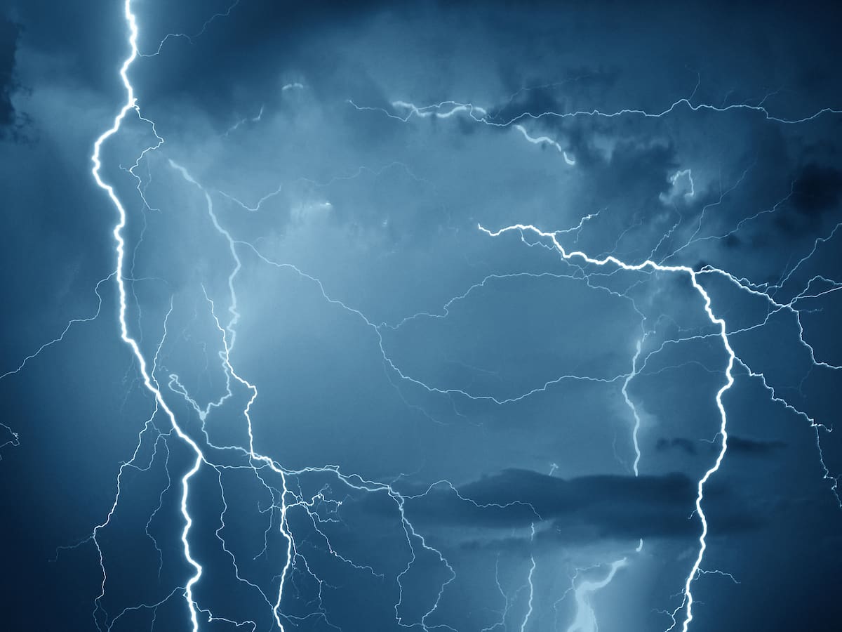 Emiten aviso por tormentas eléctricas en Chile: estas serán las tres regiones afectadas por el fenómeno