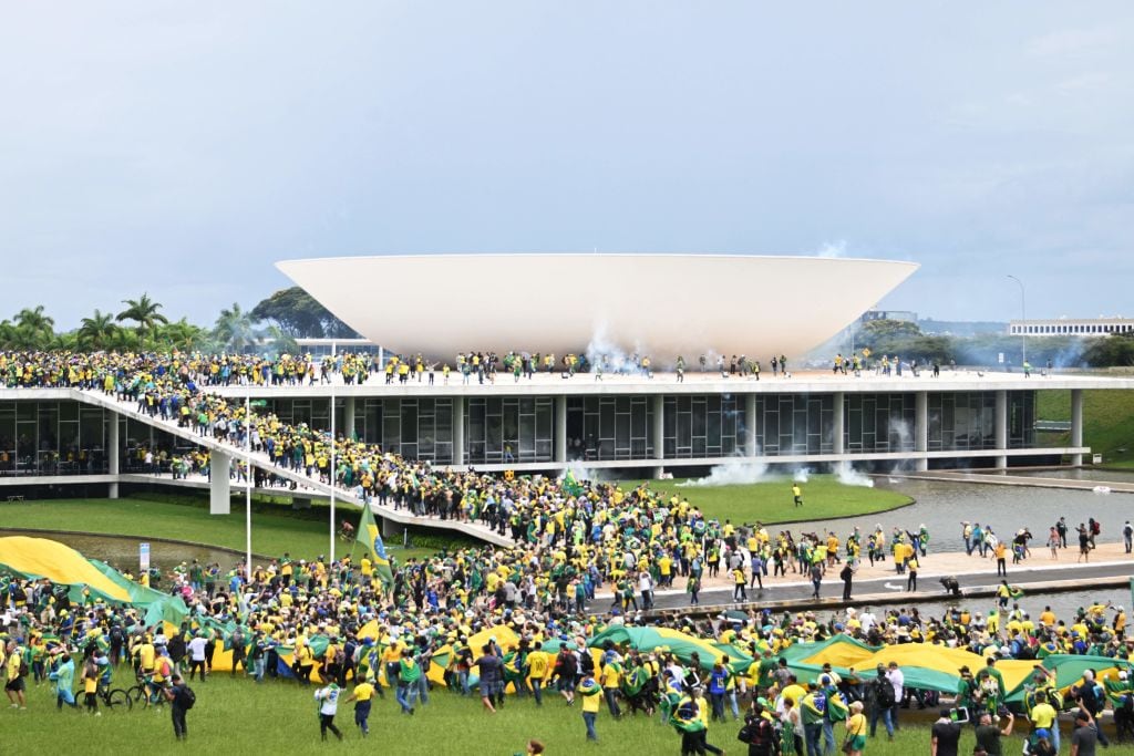 Ultraderechistas atacan la sede del congreso de Brasil