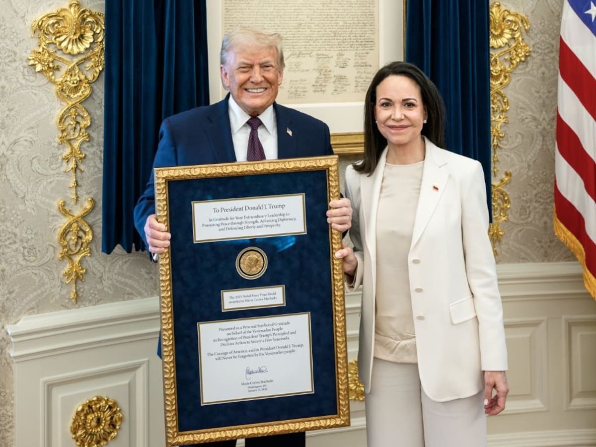 “Una medalla puede cambiar de dueño, pero el título de Premio Nobel de la Paz, no”