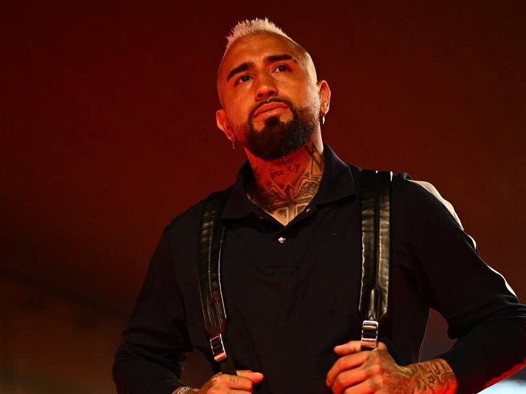 Arturo Vidal se realiza exámenes médicos para firmar por Colo Colo