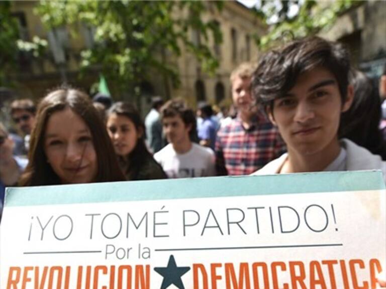 Partido de Giorgio Jackson niega haber recibido directamente dinero de conocido multimillonario