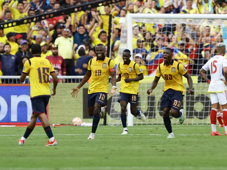 Ecuador “le da una mano” a Chile tras vencer con sufrimiento a Venezuela