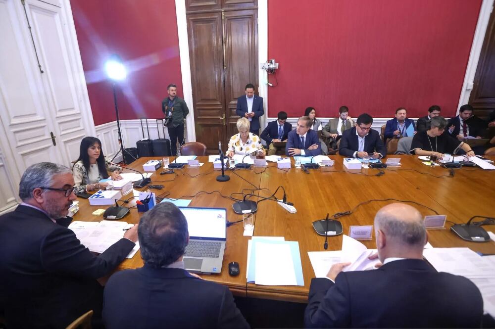La comisión de Constitución del Senado | Foto sacada del portal del Senado de la República de Chile