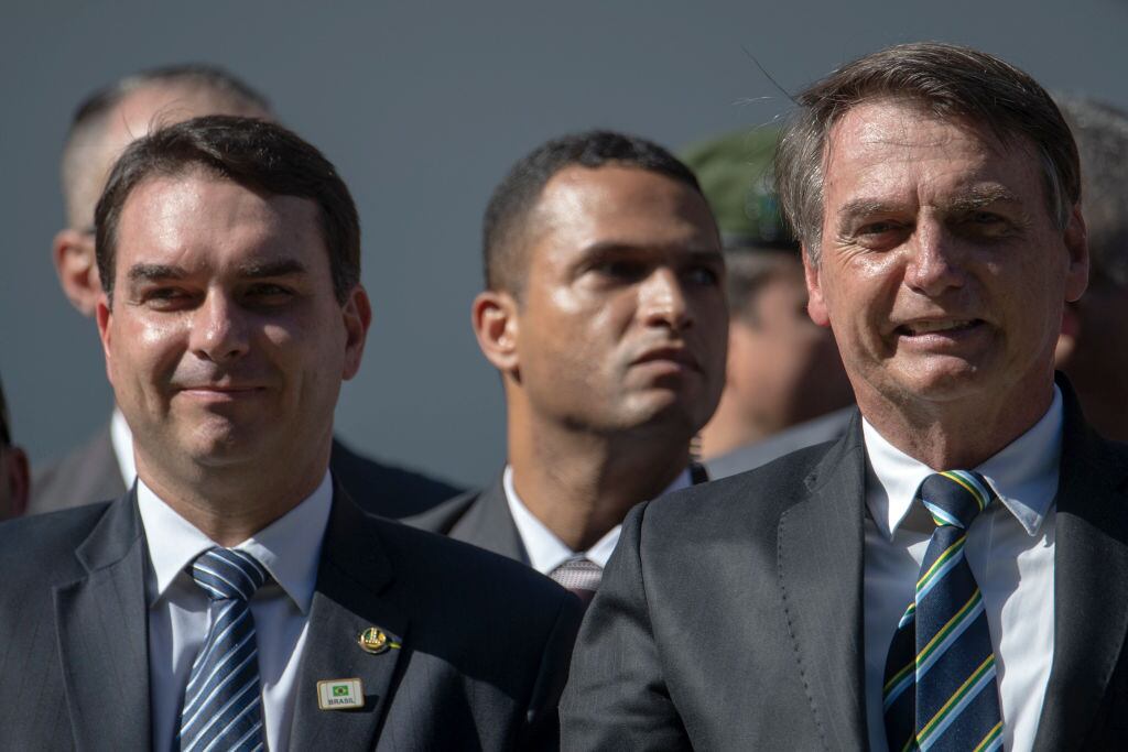 Flavio y Jair Bolsonaro