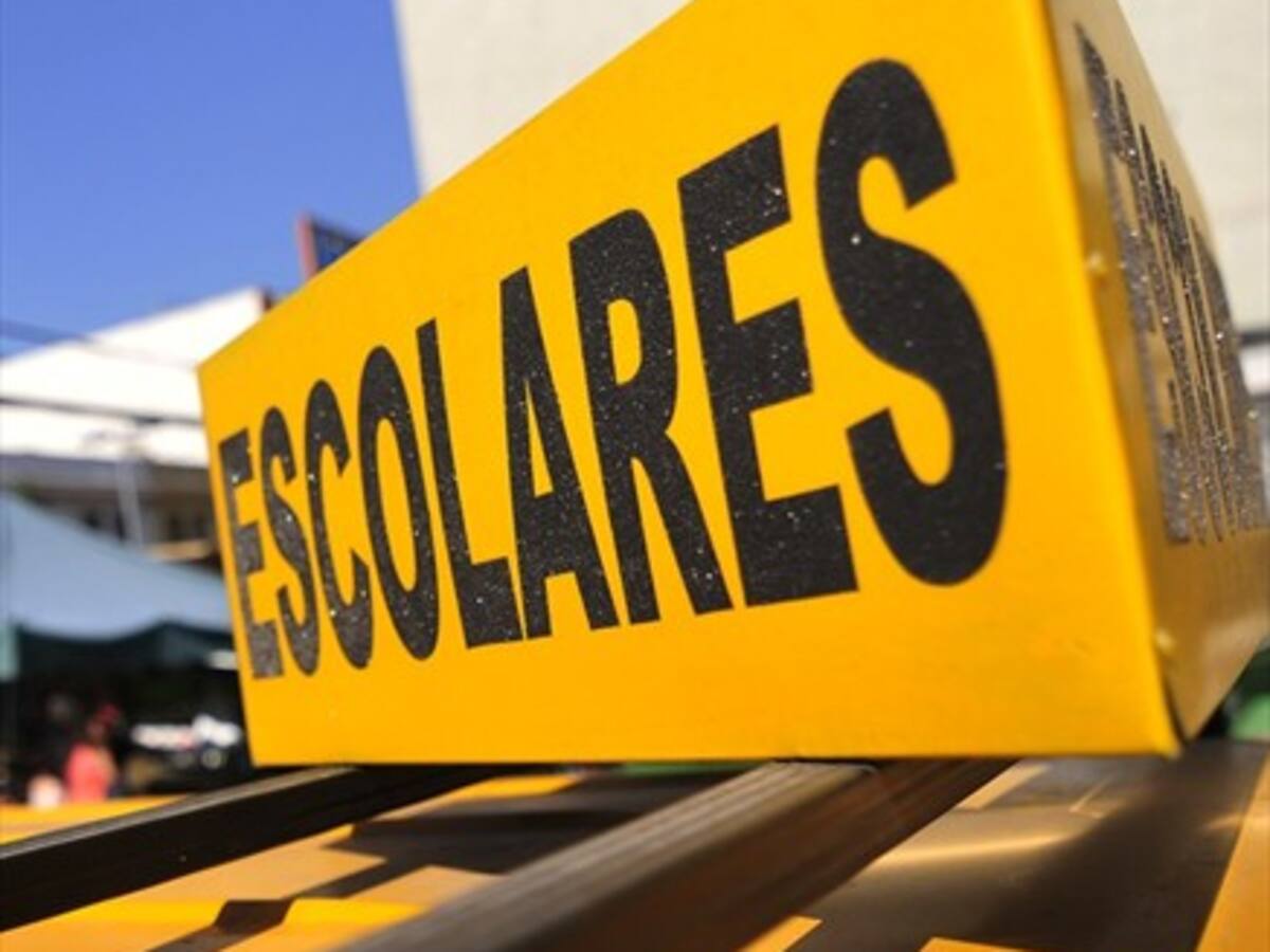 Un adulto fallecido y seis menores heridos dejó accidente en Valparaíso