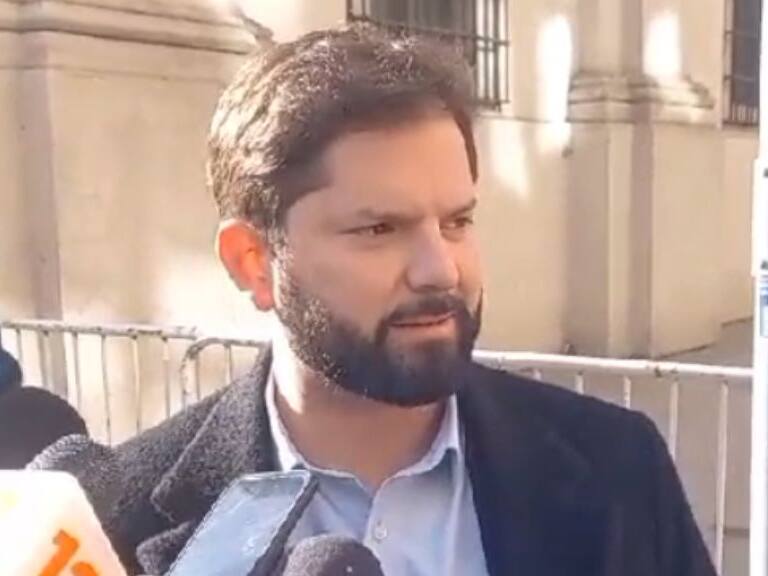 Presidente Boric respalda a directora de Presupuesto previo a presentar el proyecto 2024 ante el Congreso: «Los resultados económicos la avalan»