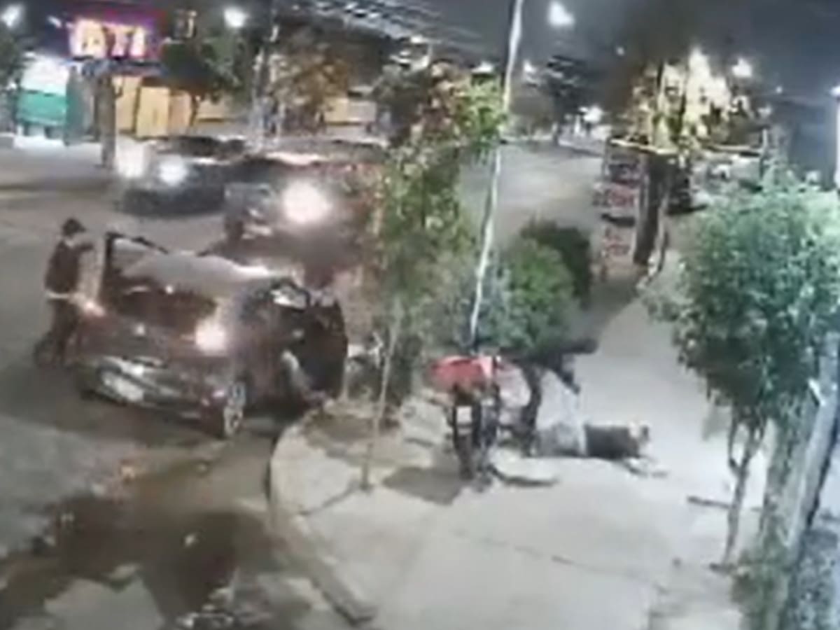 Disparo al aire y encañonado: conductor sufre violento robo de su auto afuera de local de sushi en Puente Alto
