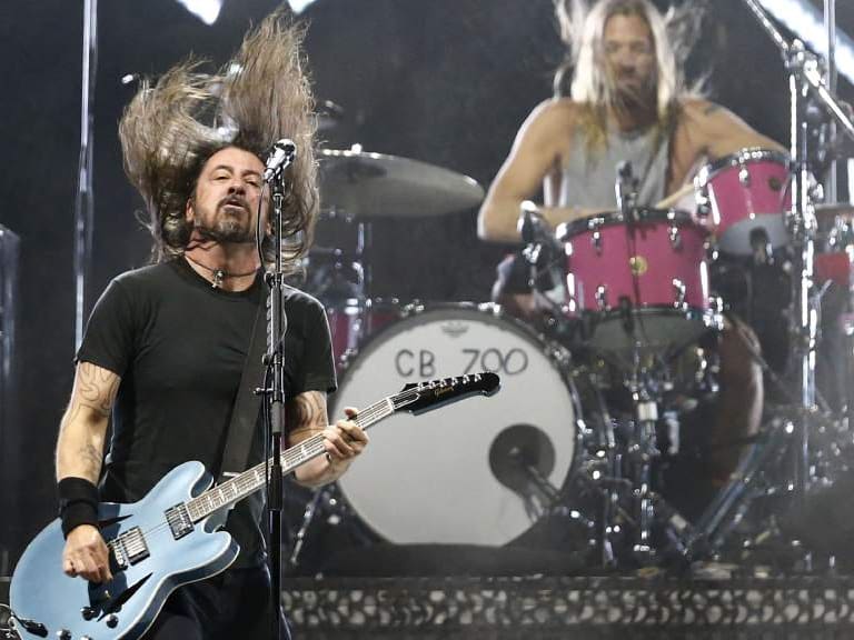 Filtran el nombre del baterista que reemplazaría a Taylor Hawkins en Foo Fighters