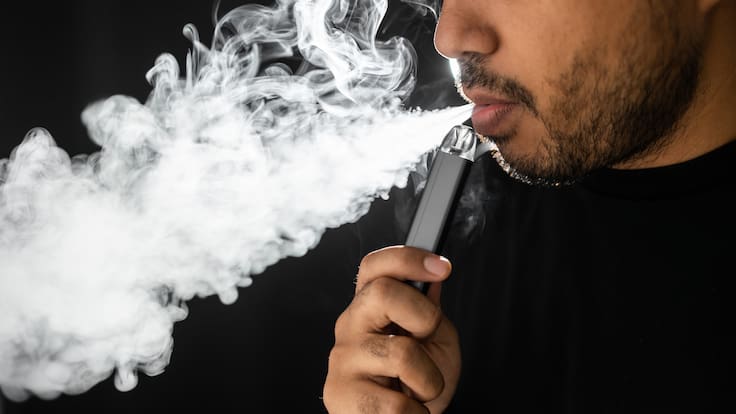 Ojo si usas vaper: esta es la enfermedad que podrías desarrollar por culpa del cigarrillo electrónico, según especialistas