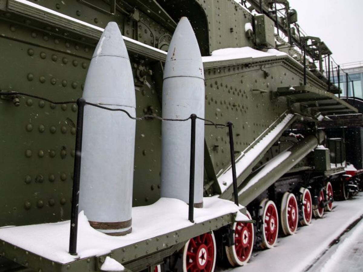 Expresidente ruso sostiene que el Kremlin acelera la fabricación de armas «más potentes»