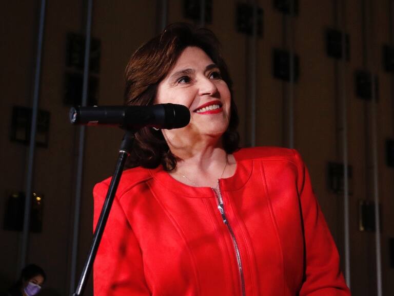 Ministra Uriarte tras reunión con partidos políticos en el Congreso: «Como Gobierno vamos a acompañar este proceso constituyente (…) pero no vamos a emitir opinión”