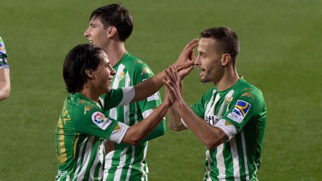 Sergio Canales of Real Betis Balompie celebrate a goal during the La Liga Santander match between Real Betis and Rea Celta de Vigo at Estadio Benito Vilamarin in Sevilla, Spain. (Photo by DAX Images/NurPhoto via Getty Images)