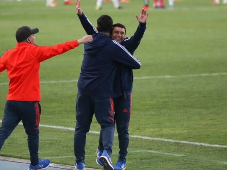 Esteban Valencia: "Habría que ser ciego para no reconocer que Larrivey se ha ido ganando con creces la posibilidad de renovar"