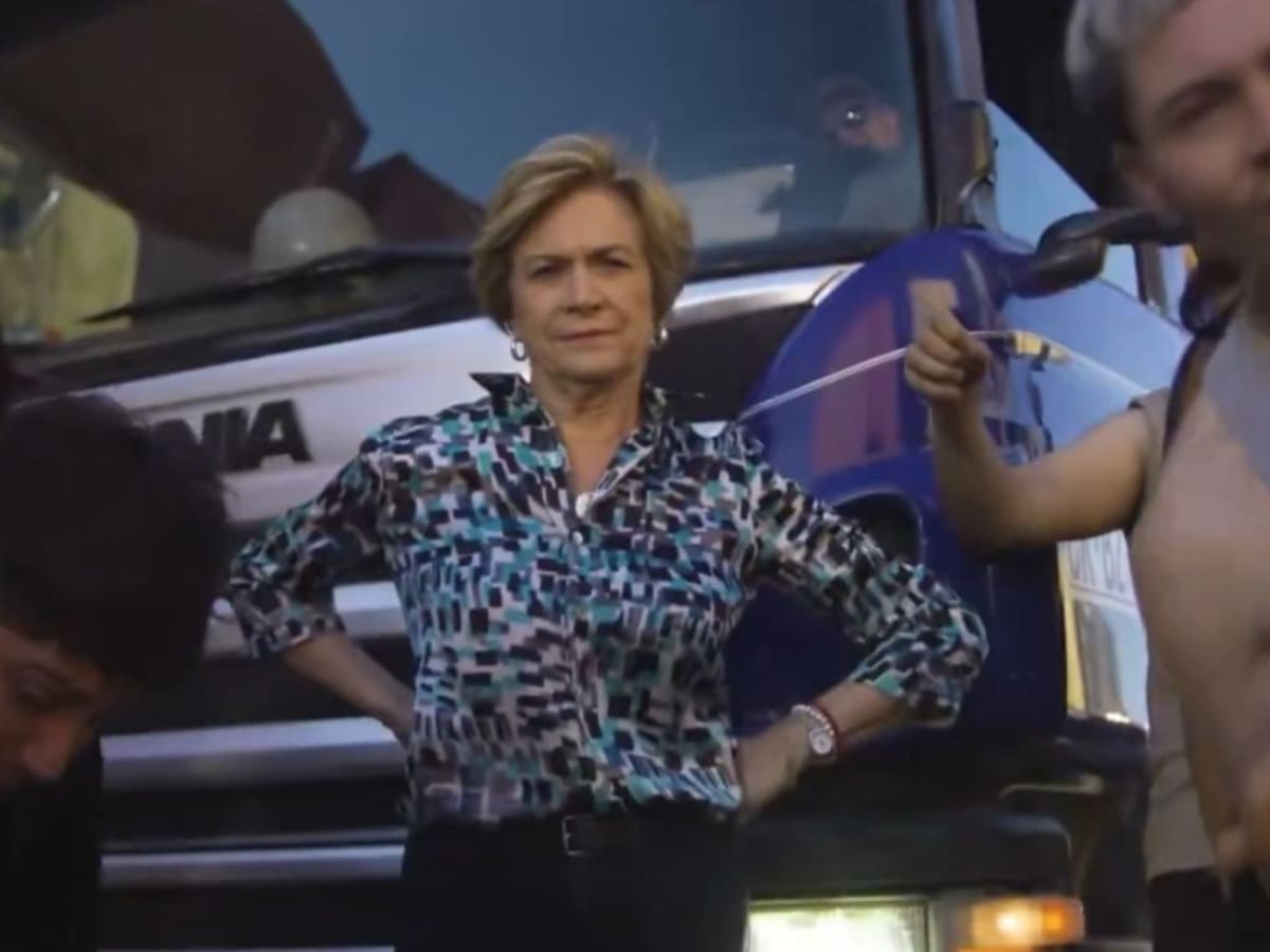 El polémico rap de Evelyn Matthei que encendió las redes y provocó críticas de Kast: “Se hace daño a ella misma”