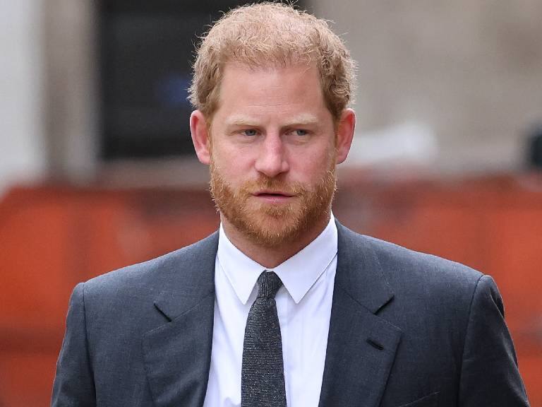 Familia Real de Inglaterra le quita el título de «Alteza Real» al príncipe Harry en su página oficial
