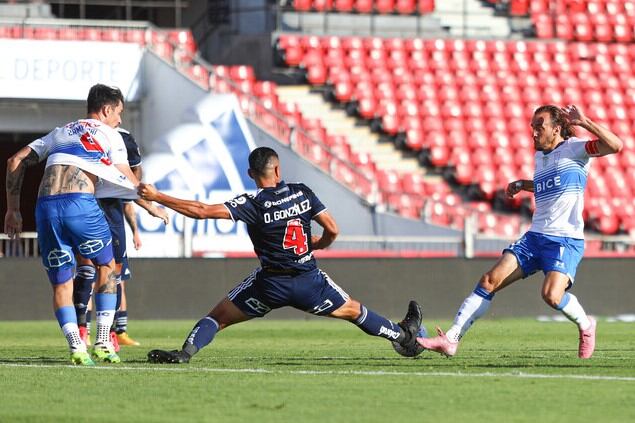 Universidad de Chile recibirá a Universidad Católica en duelo destacado de la fecha 14 del Torneo Nacional