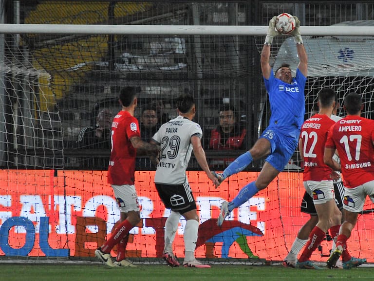 Sebastián Pérez acuerda su salida de la UC y Cristián Cuevas está cerca de renovar