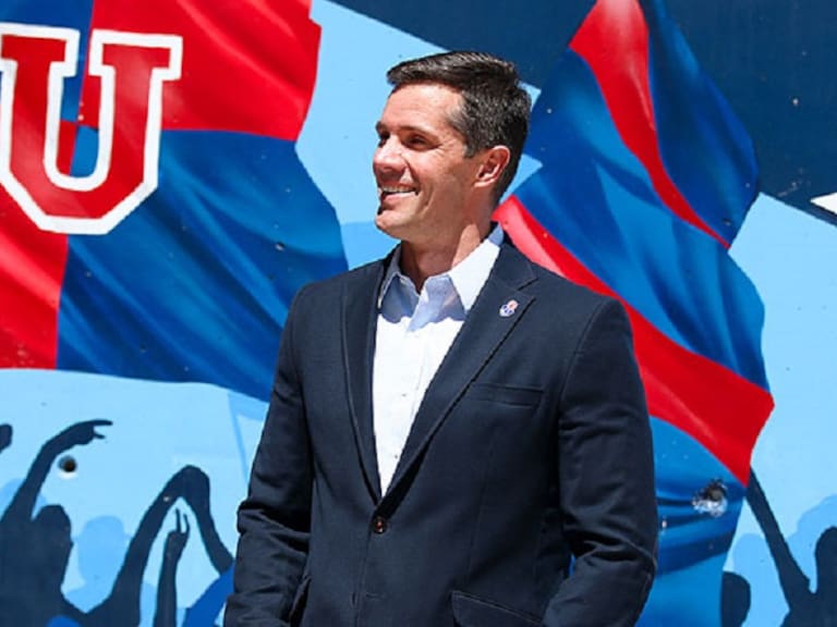 Michael Clark sobre el proyecto de estadio para Universidad de Chile: «Hay que ir paso a paso. Lo primero es encontrar un terreno»