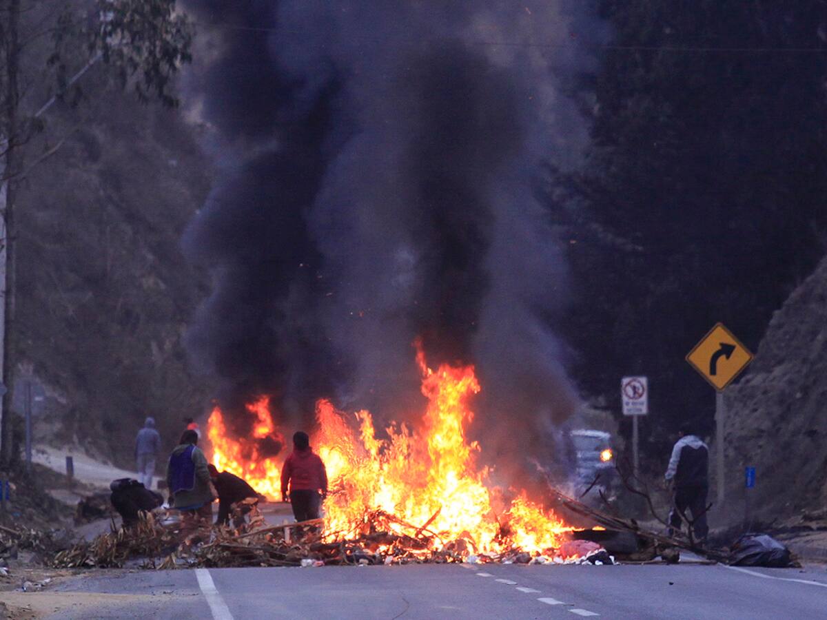 “Blinden sus casas”: grupo realiza ataque armado y deja amenazas contra Gendarmería en La Araucanía por traslado de presos mapuches