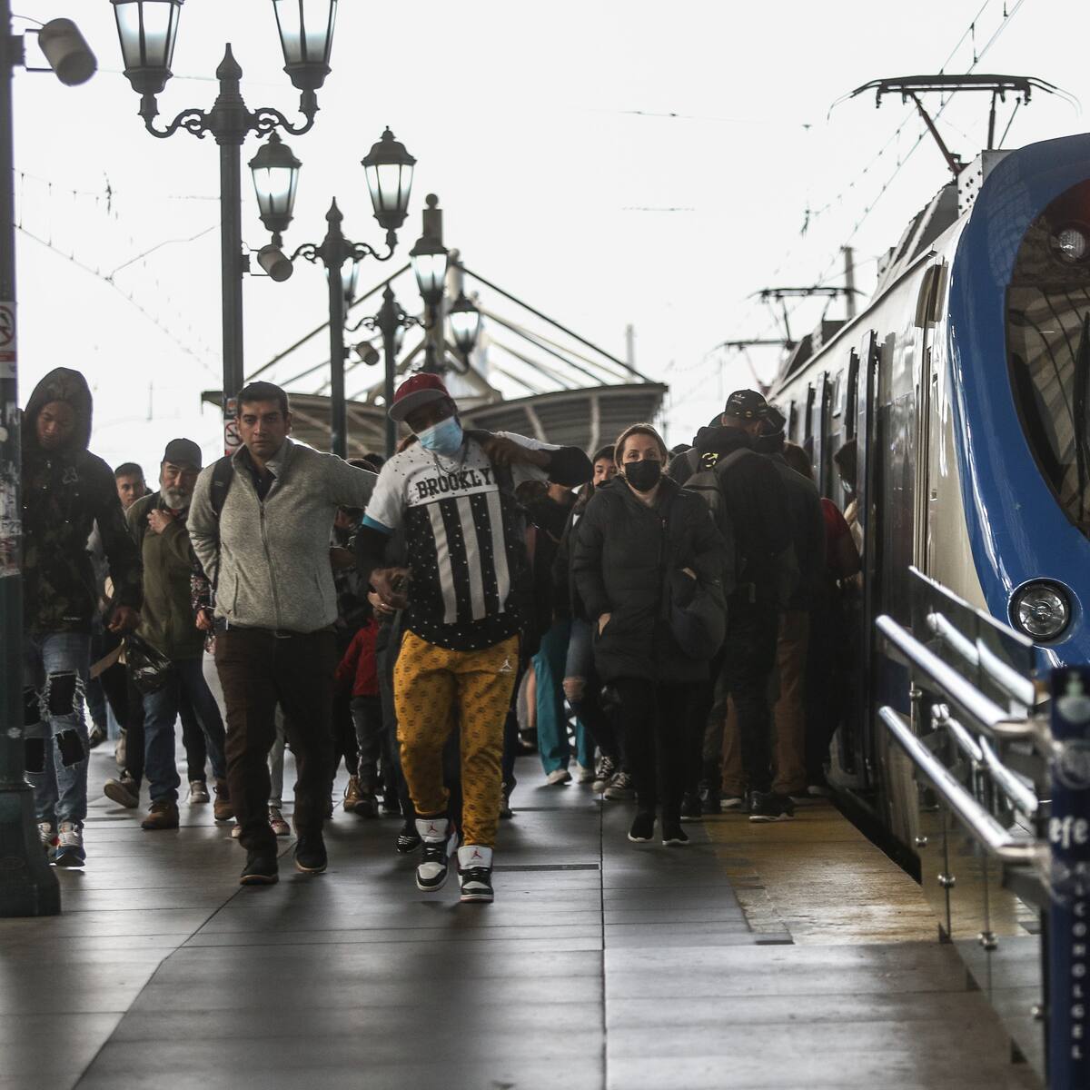 EFE suspende servicios hacia Estación Central y Hospital por vandalización en la vía: revisa horarios afectados