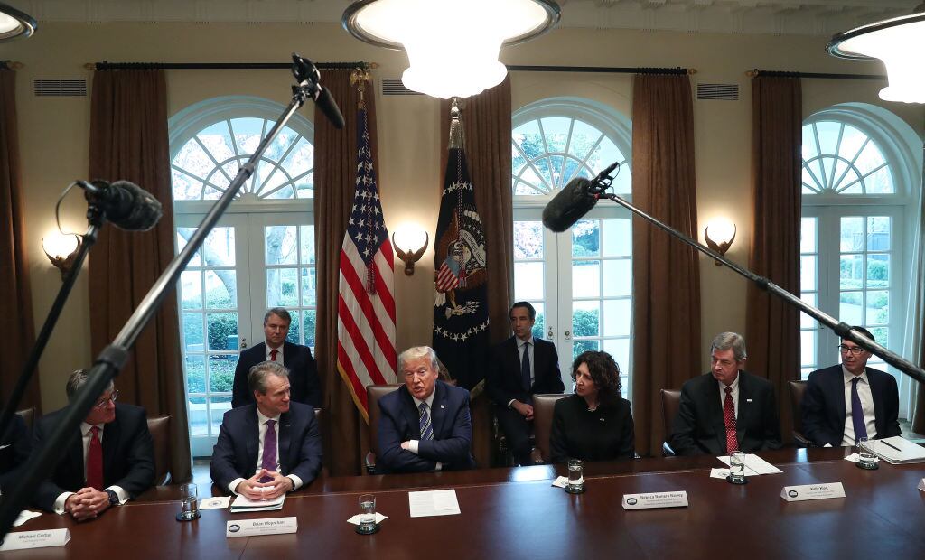 Reunión en la Casa Blanca para revisar medidas por la epidemia de coronavirus