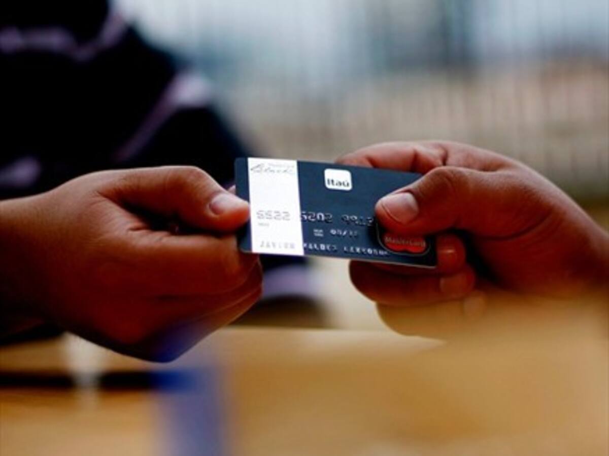 Tarjetas de crédito concentran casi la mitad de los reclamos en el mercado financiero