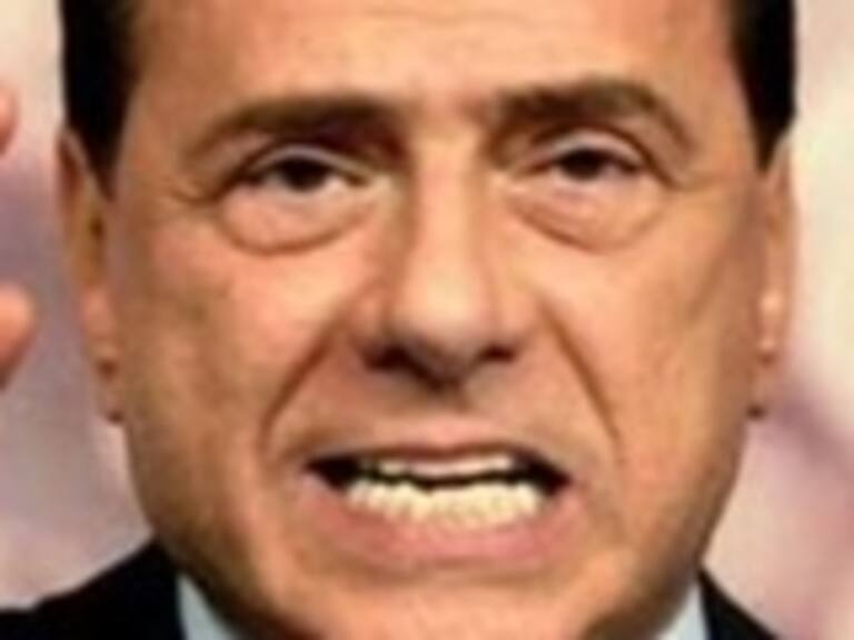 Silvio Berlusconi fue expulsado del Senado italiano tras condena por fraude al fisco