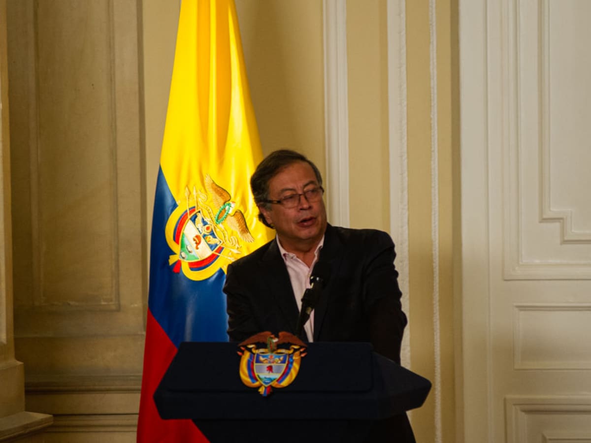 Colombia: gobierno anuncia alza del 16% en el salario mínimo
