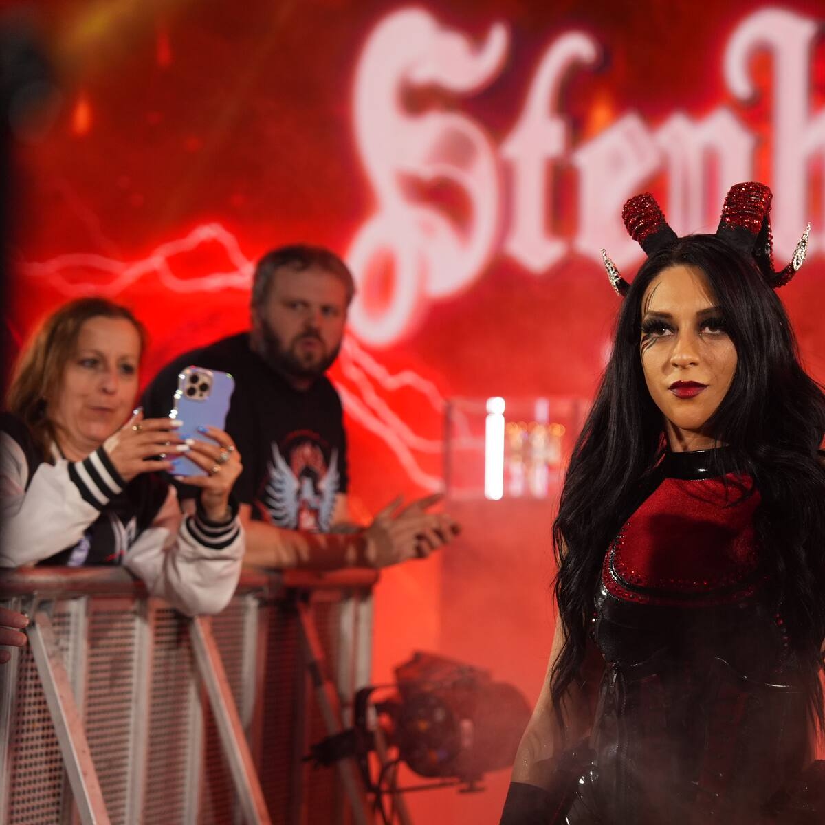 Stephanie Vaquer busca brillar en WWE Evolution 2025: hora, cartelera y dónde ver el histórico evento femenino