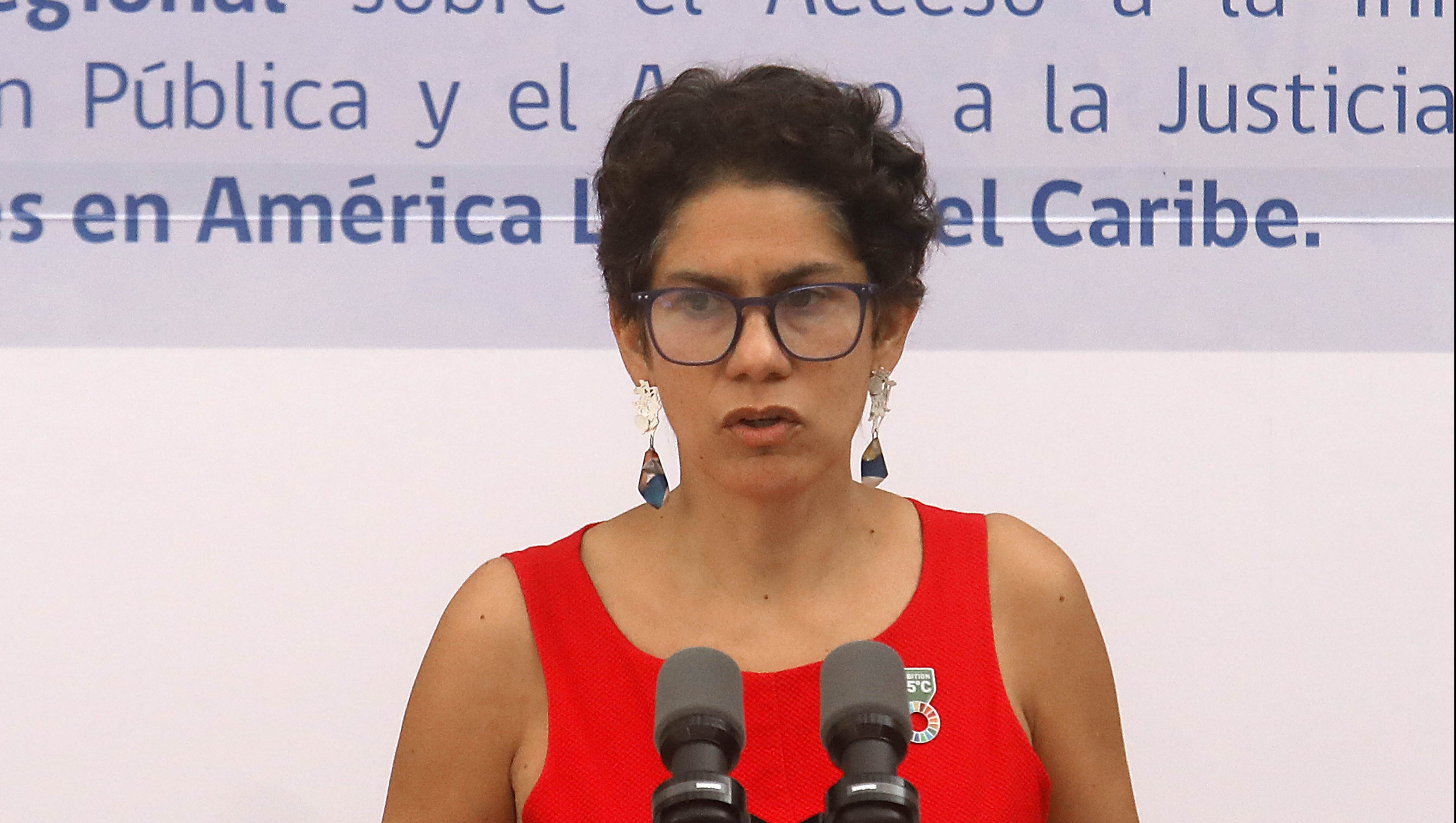 18 de Marzo de 2022/SANTIAGOLa Ministra de Medio Ambiente, Maisa Rojas, durante la firma proyecto de acuerdo para aprobar el Tratado de Escaz.
FOTO:CRISTOBAL ESCOBAR/AGENCIAUNO