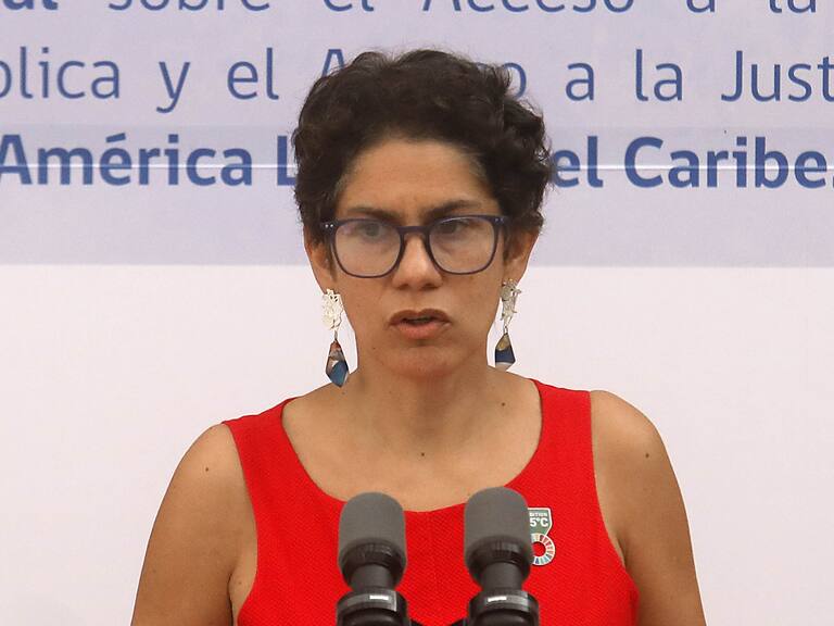 18 de Marzo de 2022/SANTIAGOLa Ministra de Medio Ambiente, Maisa Rojas, durante la firma proyecto de acuerdo para aprobar el Tratado de Escaz.
FOTO:CRISTOBAL ESCOBAR/AGENCIAUNO