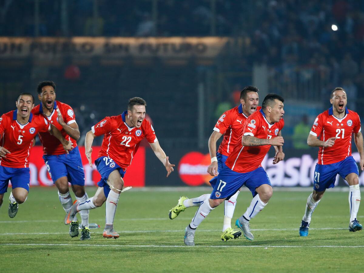 “Estaba decidido”: Revelan quién iba a patear el quinto penal de La Roja en la final de la Copa América 2015